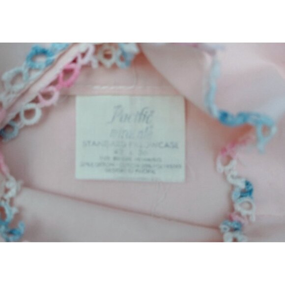 Vintage Pacific Miracale Crotchet Trim Standard Pillowcases 42 x 36 Pink READ - Picture 4 of 6